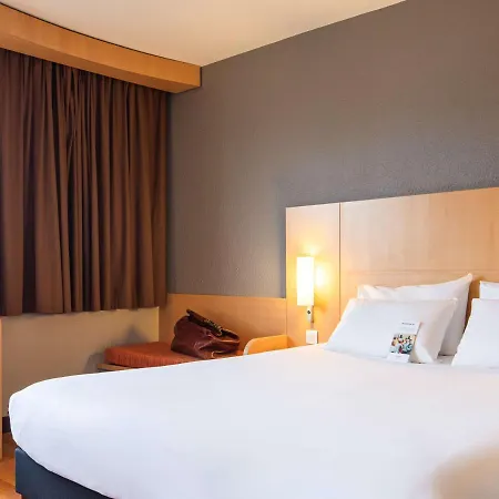 Hotel Ibis Quimperlé Extérieur photo
