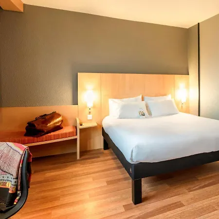 Hotel Ibis Quimperlé Extérieur photo